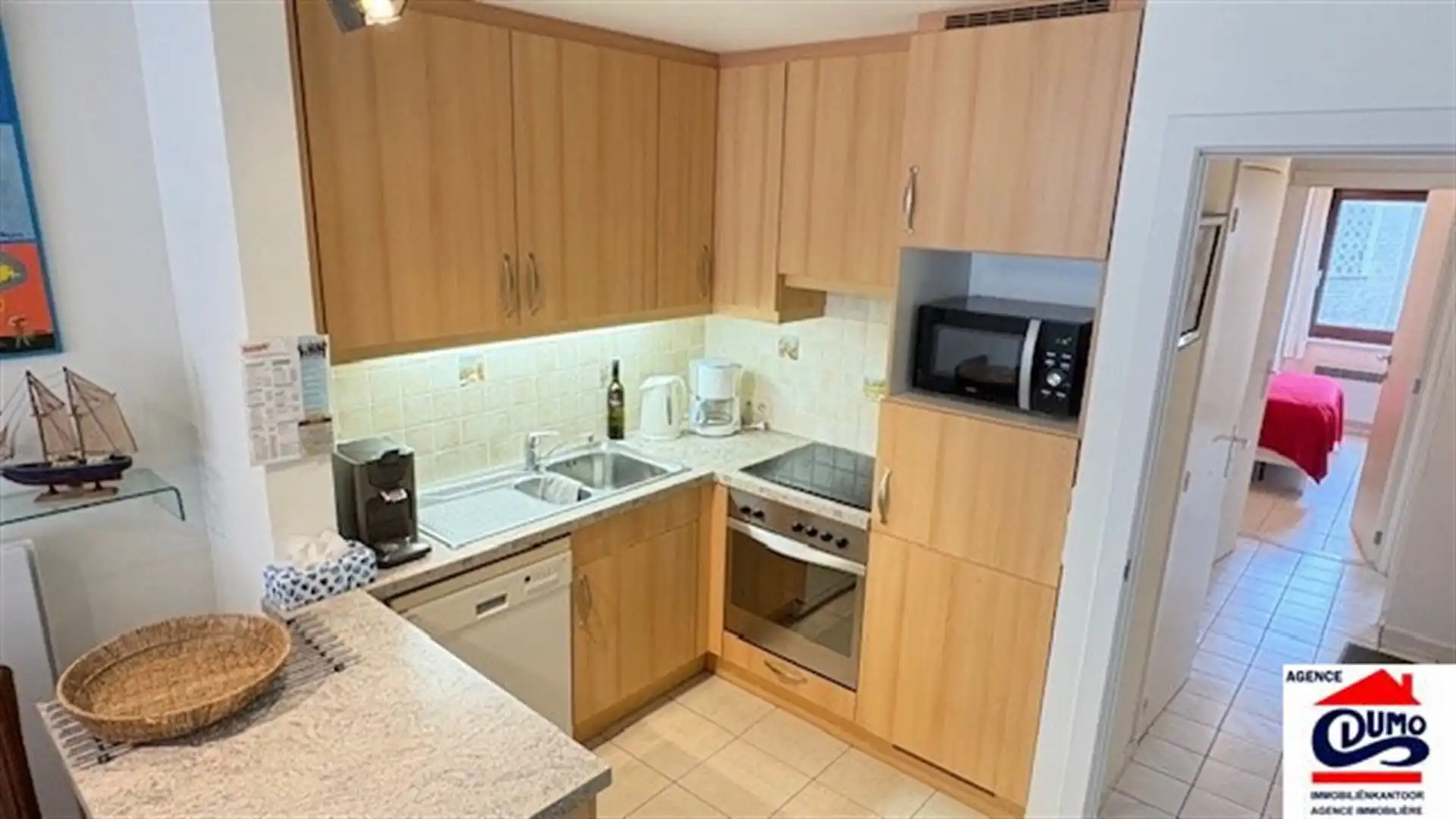 Instapklaar appartement met 2 slpk, lateraal zeezicht foto 10