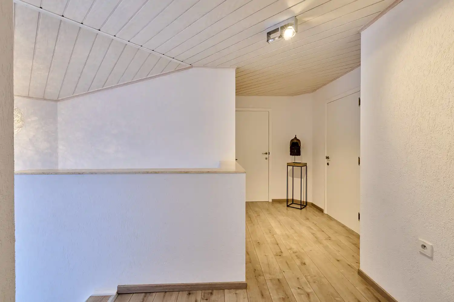 Knap gerenoveerde woning op ruim perceel in een bosrijke omgeving te Beringen. foto 14