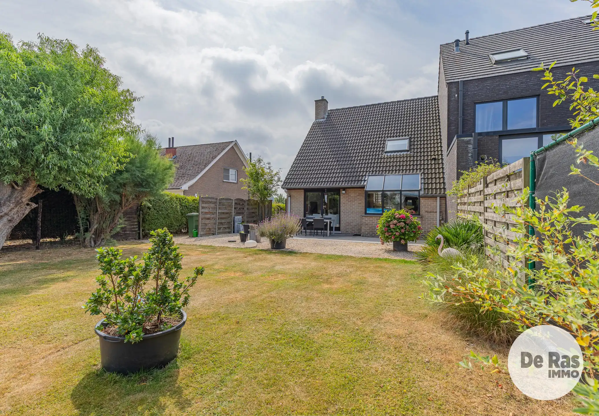 OTTERGEM- Leuke instapklare woning voorzien van alle comfort foto 7