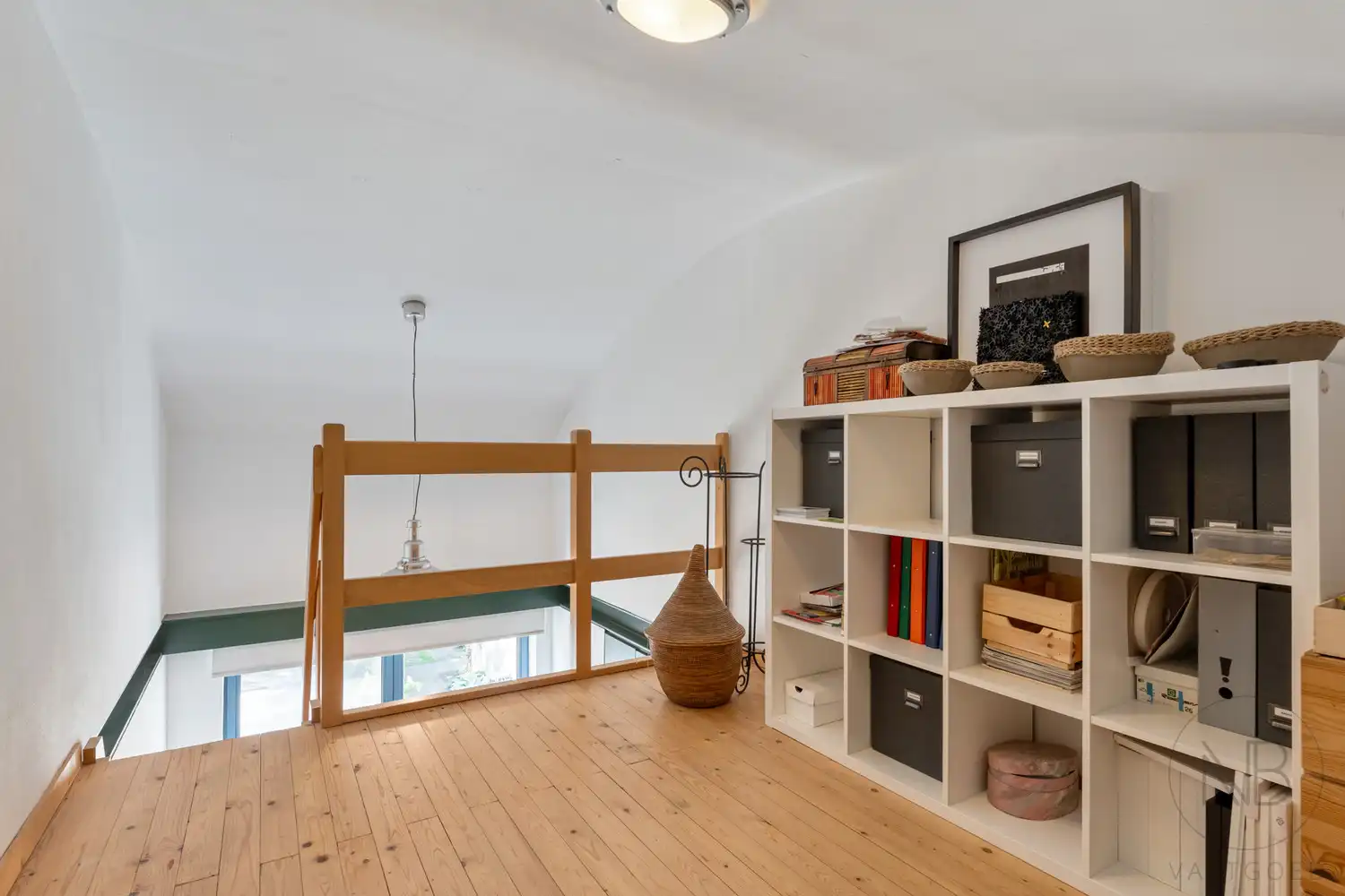 Moderne villa  met zwembad op toplocatie in Genk - instapklaar en future-proof foto 31