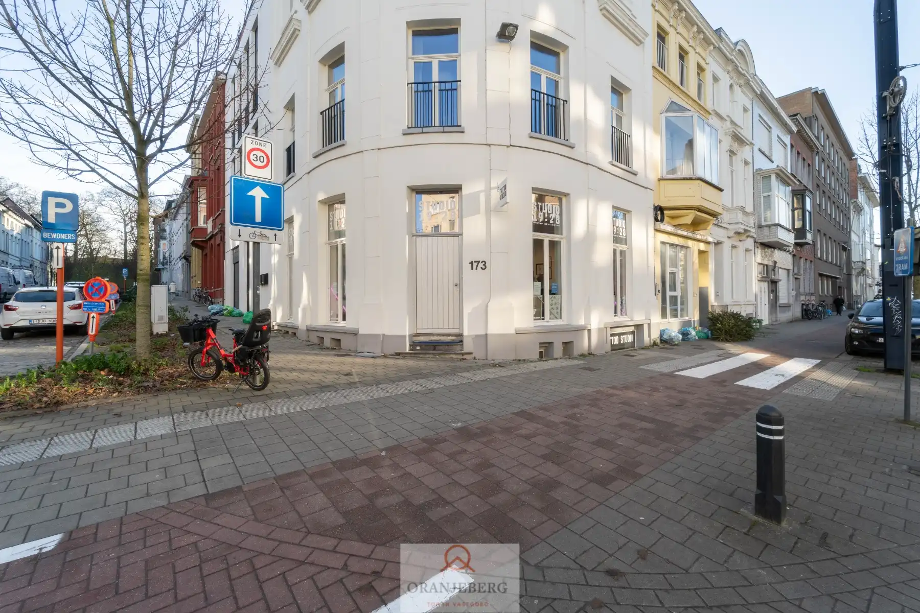 Ruim hoekpand dichtbij station Gent-Sint-Pieters ! foto 22