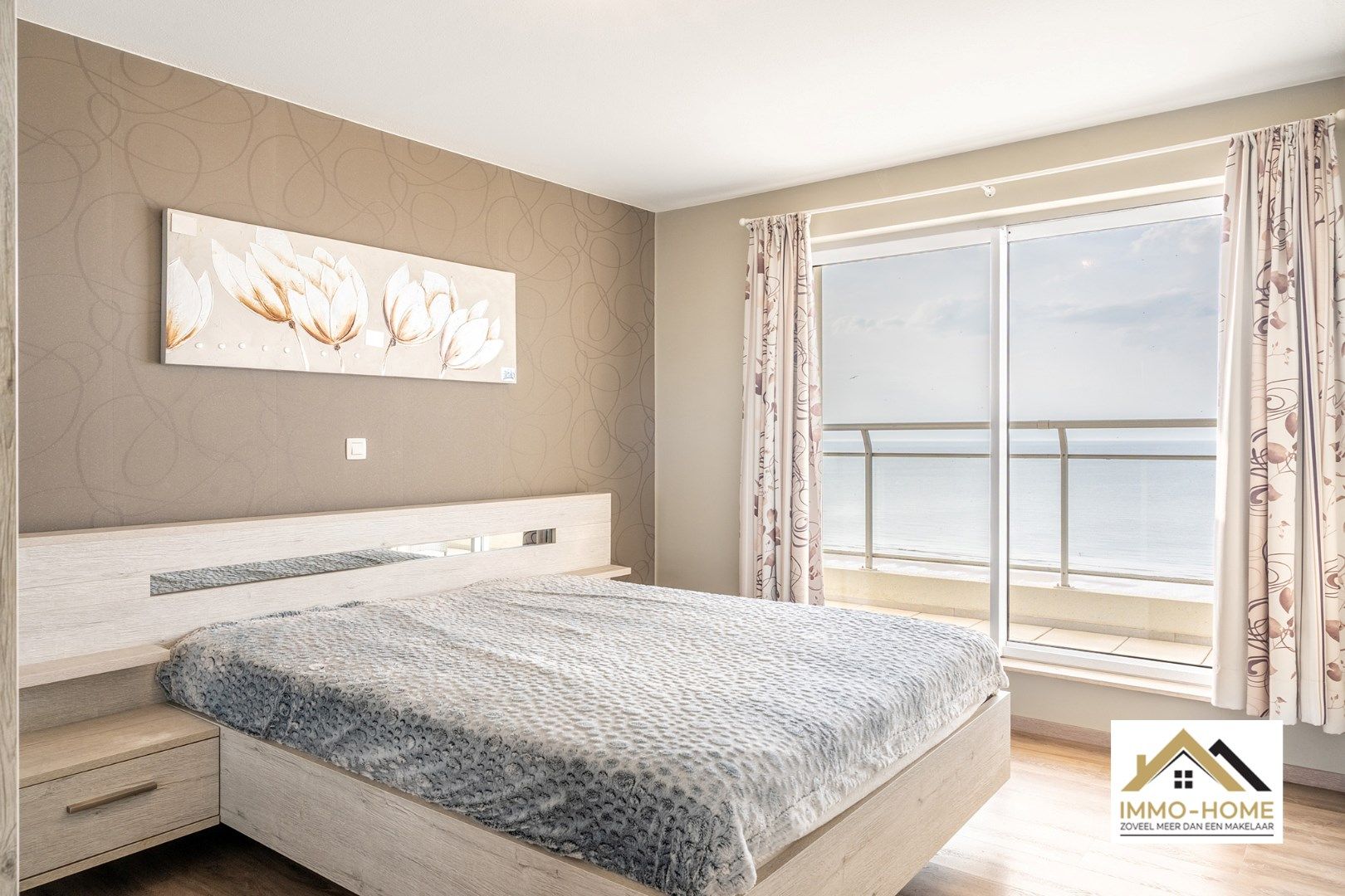 Prachtig hoekappartement met frontaal zeezicht foto 13