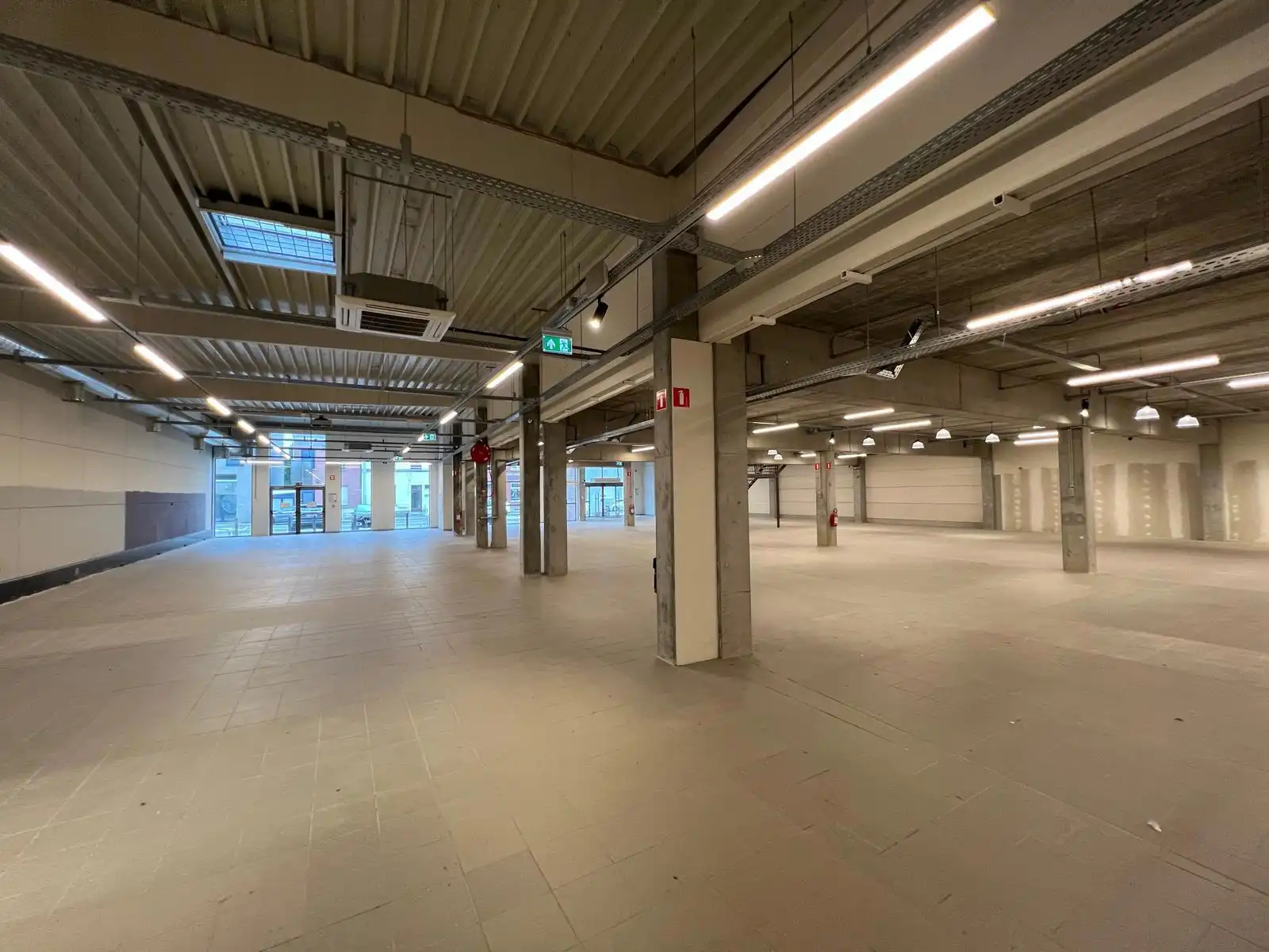 Handelspand te huur. foto 3