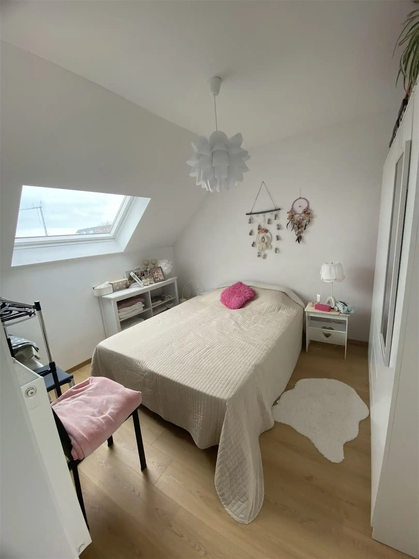 Ongemeubeld appartement met 1 slaapkamer foto 8