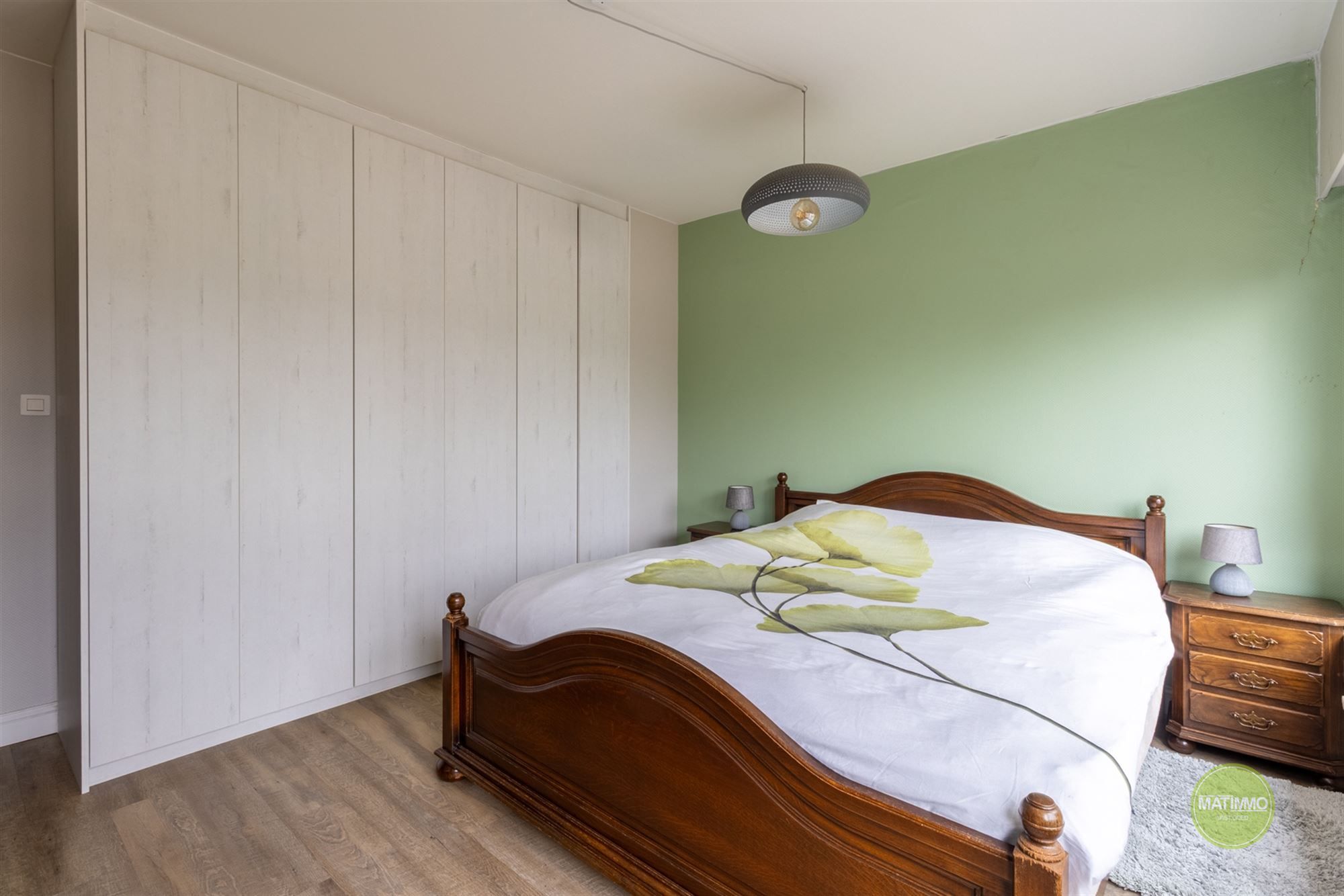 Instapklaar en ruim duplex appartement in Ezaart foto 12