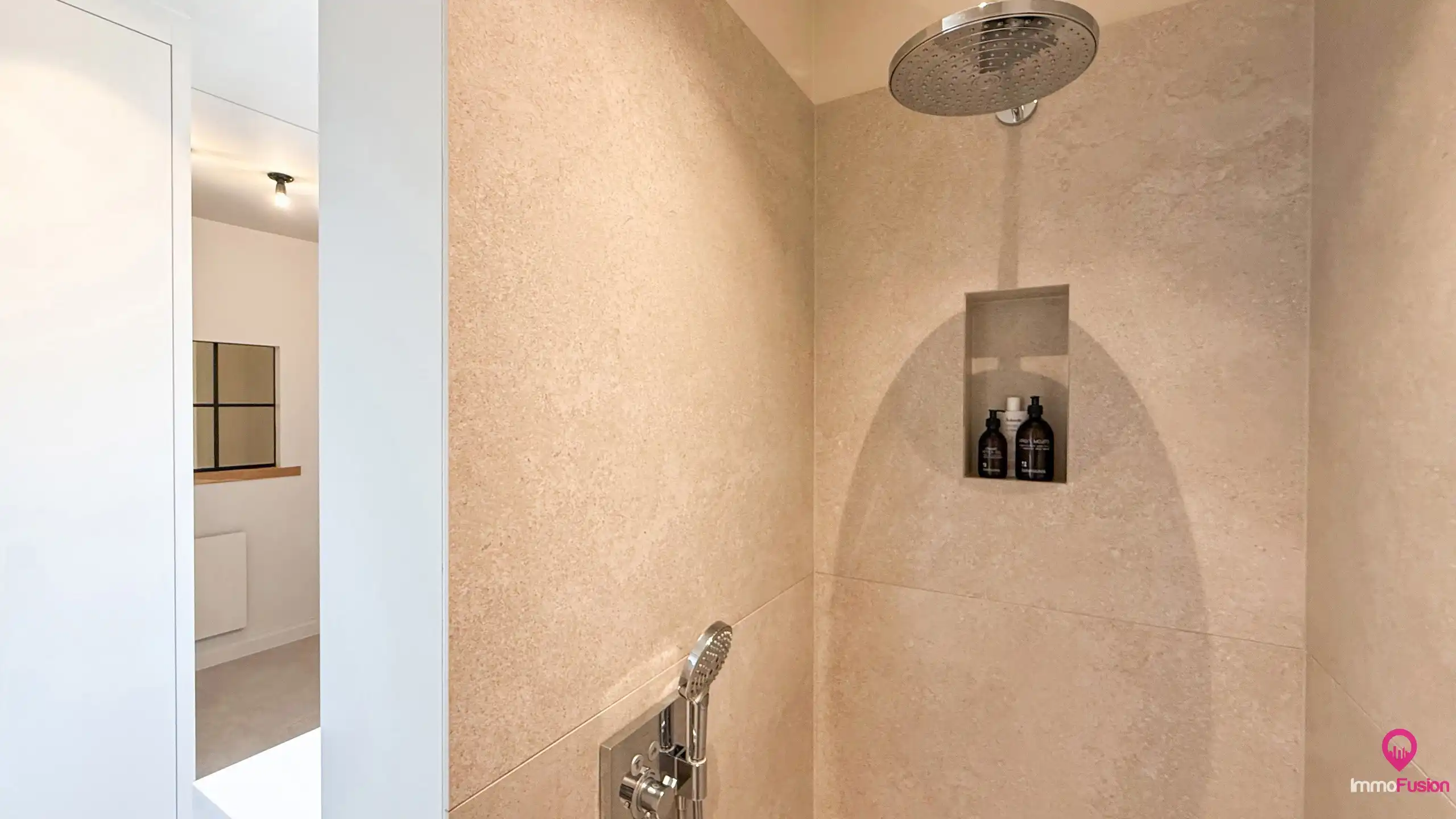 Gelijkvloerse nieuwbouw in pastorijstijl met kelder en lift! foto 32