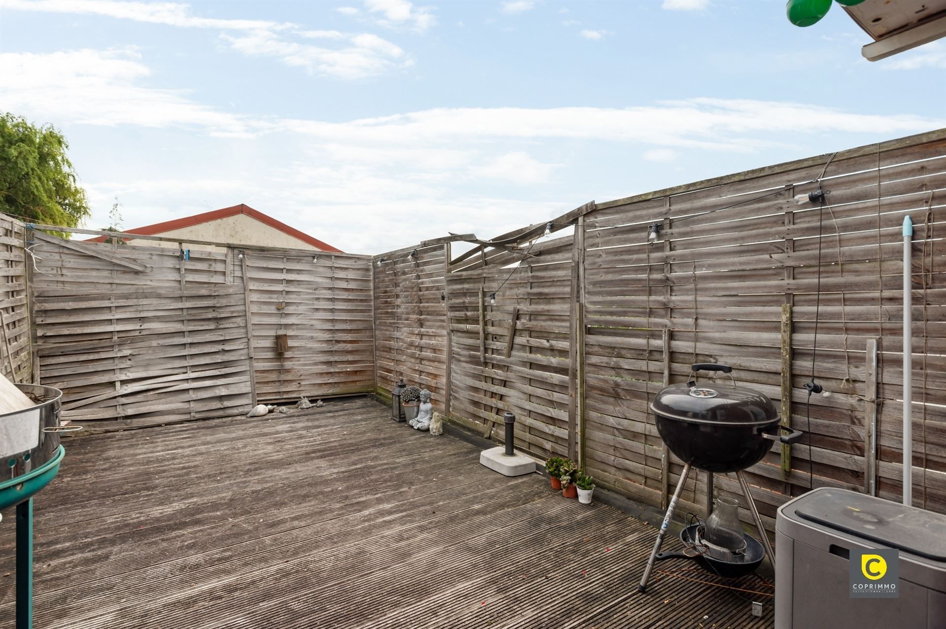 Unieke woning met 450 m² magazijn & showroom foto 15