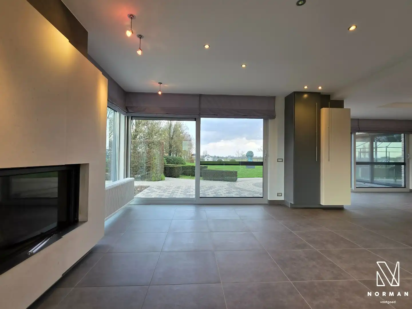 Prachtig domein met luxueuze instapklare villa, grote tuin en landbouwgrond in Hulste foto 12