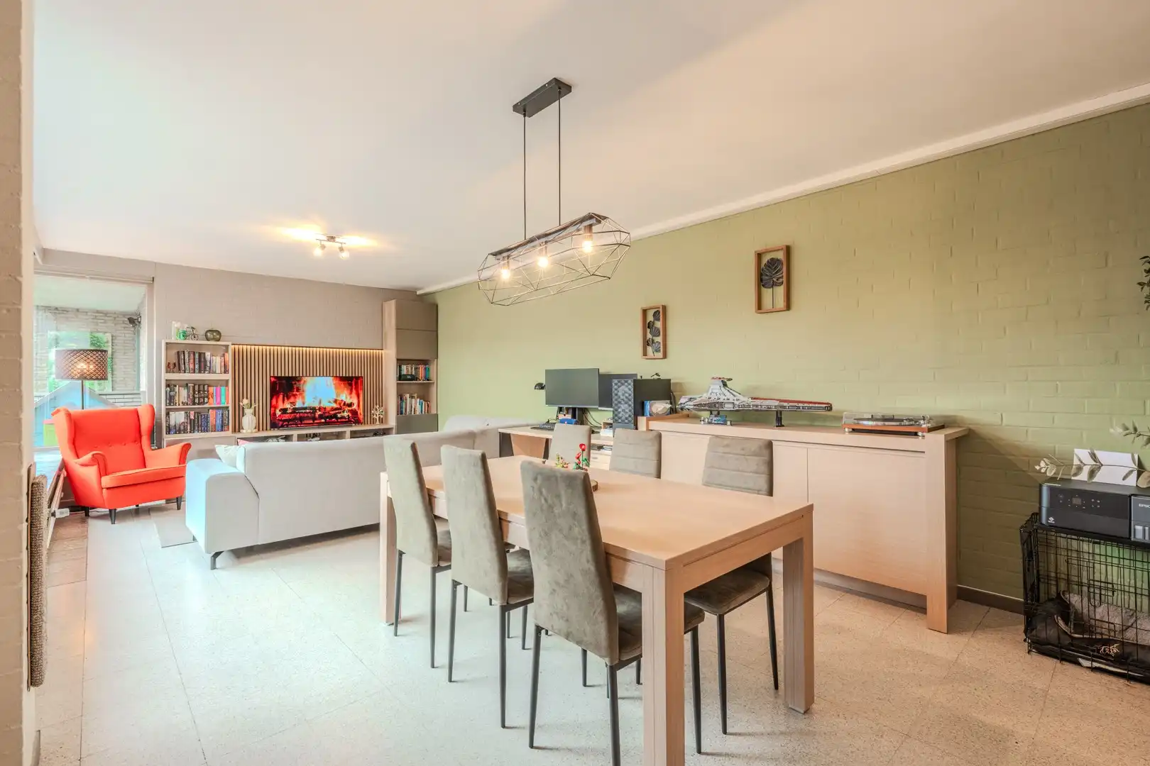 Gezinswoning met 3 slpks en garage in centrum foto 3