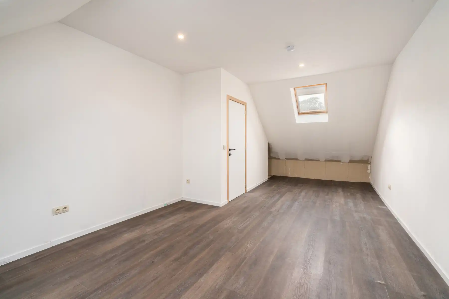 Instapklare woning met 3 slaapkamers in centrum Wetteren foto 14