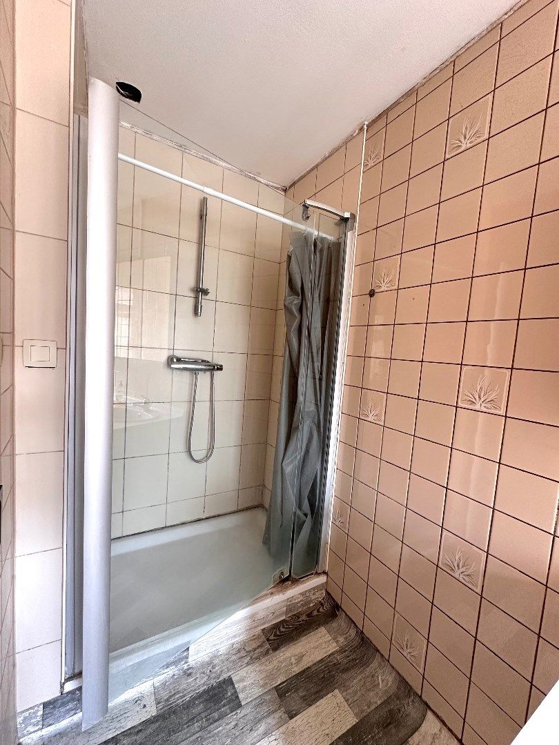 Charmante en ruime woning met 4 slaapkamers en veel potentieel in het hart van Tongeren foto 17