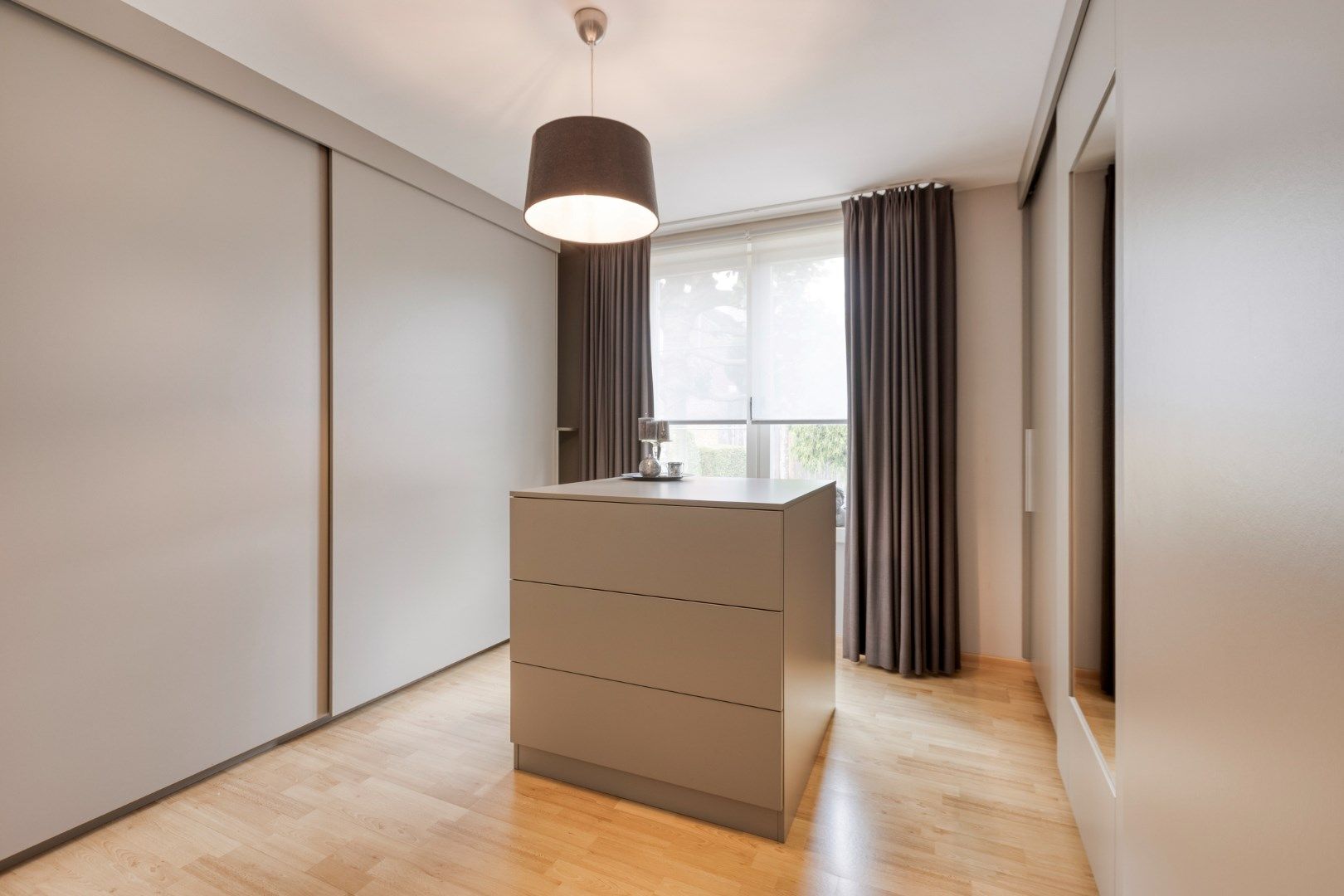 Ruime goed onderhouden woning op een prachtig perceel met praktijk mogelijkheid foto 16