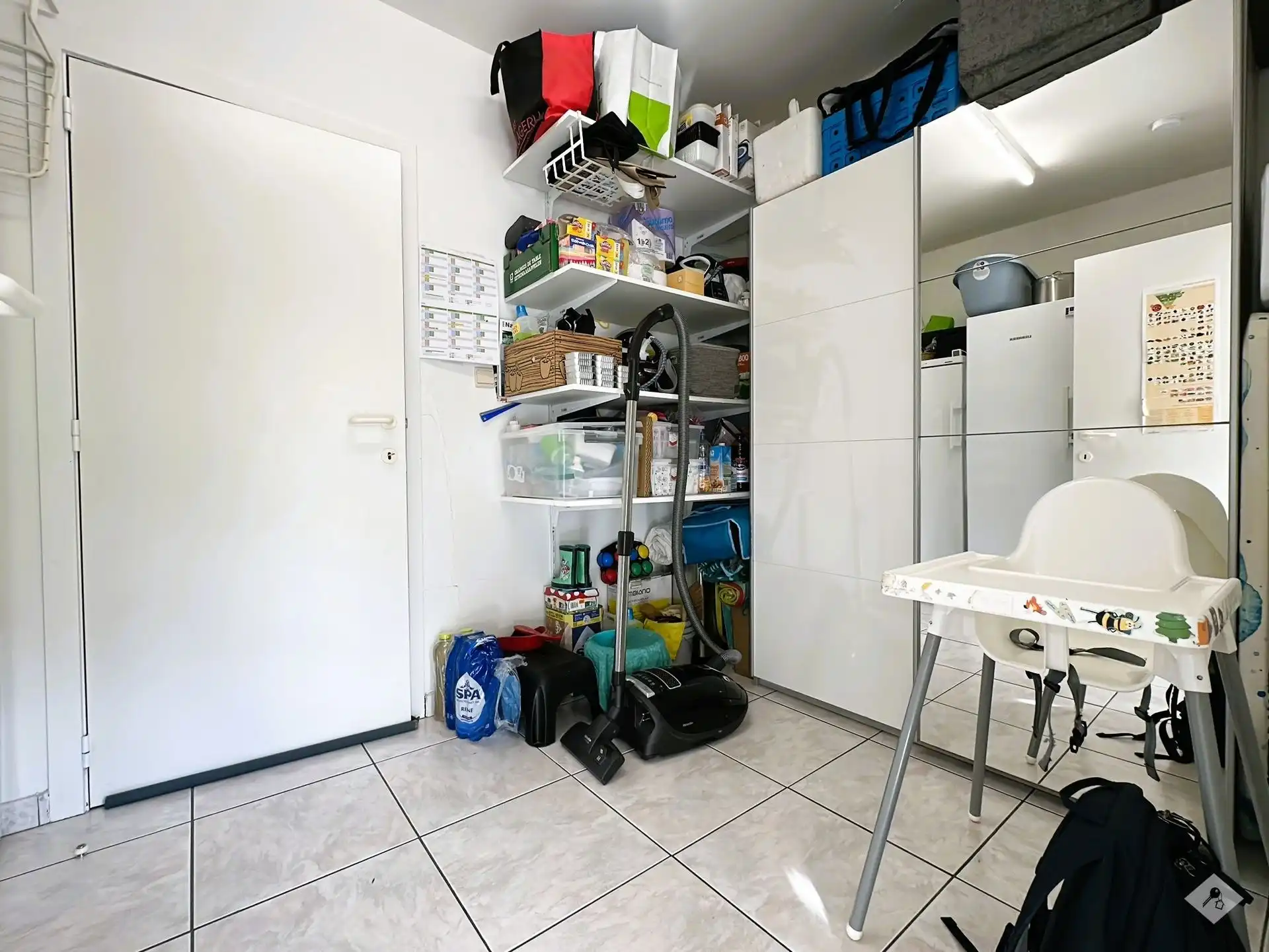 Ruime woning met 3 slaapkamers, tuin, garage en lift in centrum Buggenhout foto 8