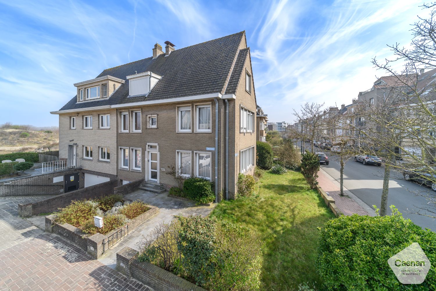Halfopen woning te koop met vergunde indeling in 3 appartementen – prachtig gelegen met zicht op natuurreservaat, vlakbij het centrum! foto 10