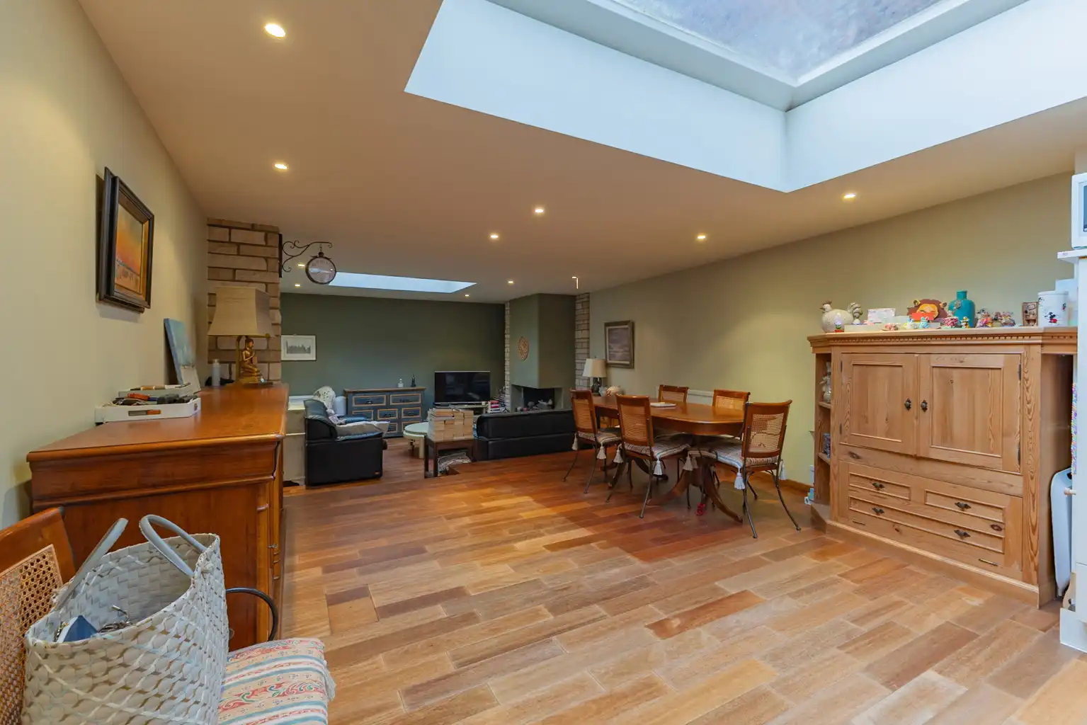 Karaktervolle woning met 4 slpks, garage, bijgebouw en tuin foto 27