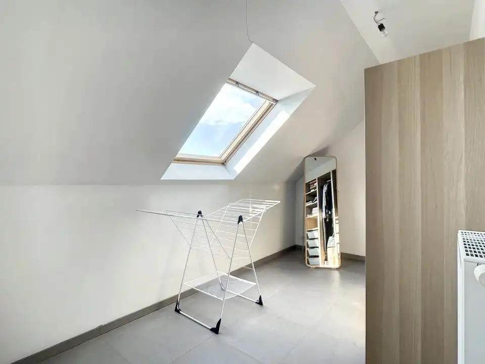 Appartement met 3 slaapkamers in centrum Oostnieuwkerke foto 6