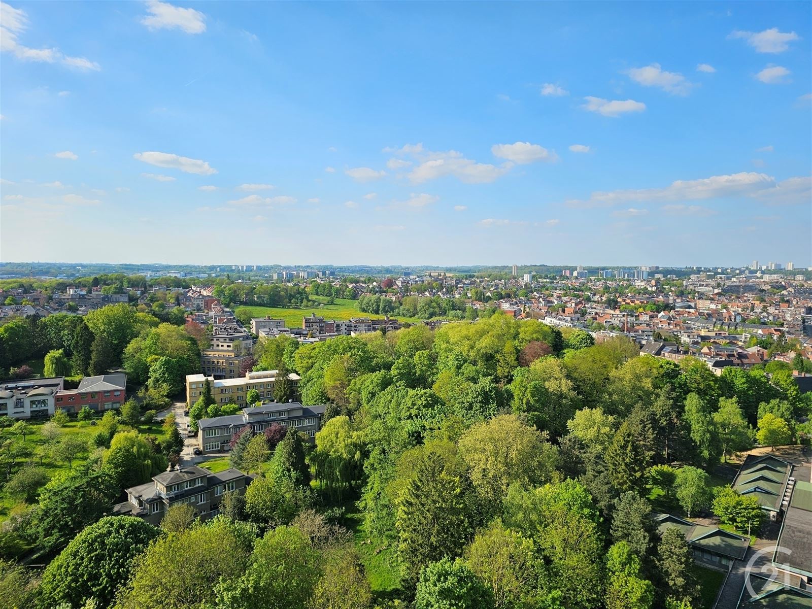 Lichtrijk appartement met terrassen en adembenemend zicht foto 22