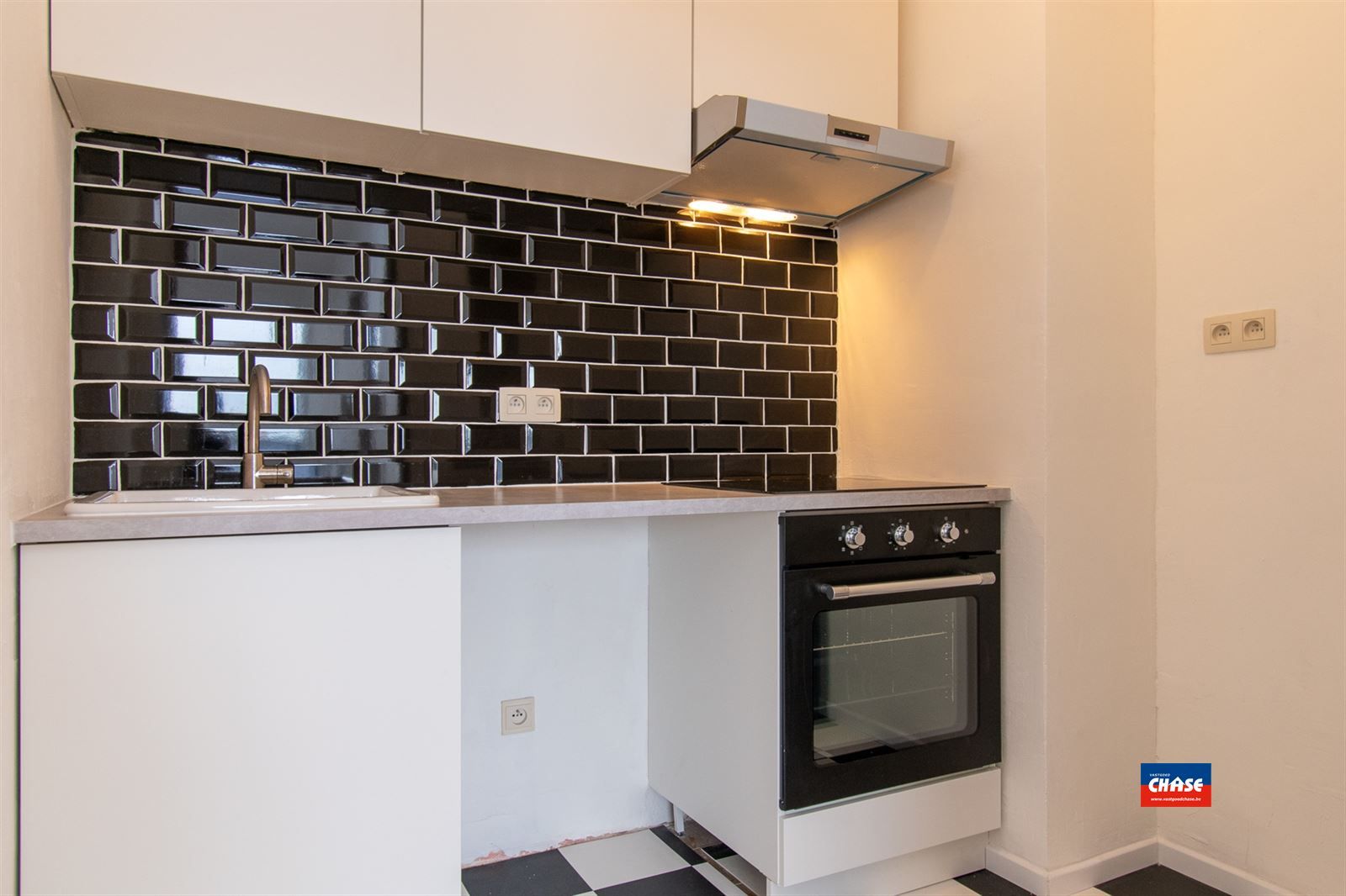 Appartement met 1 slaapkamer en ruim terras foto 3