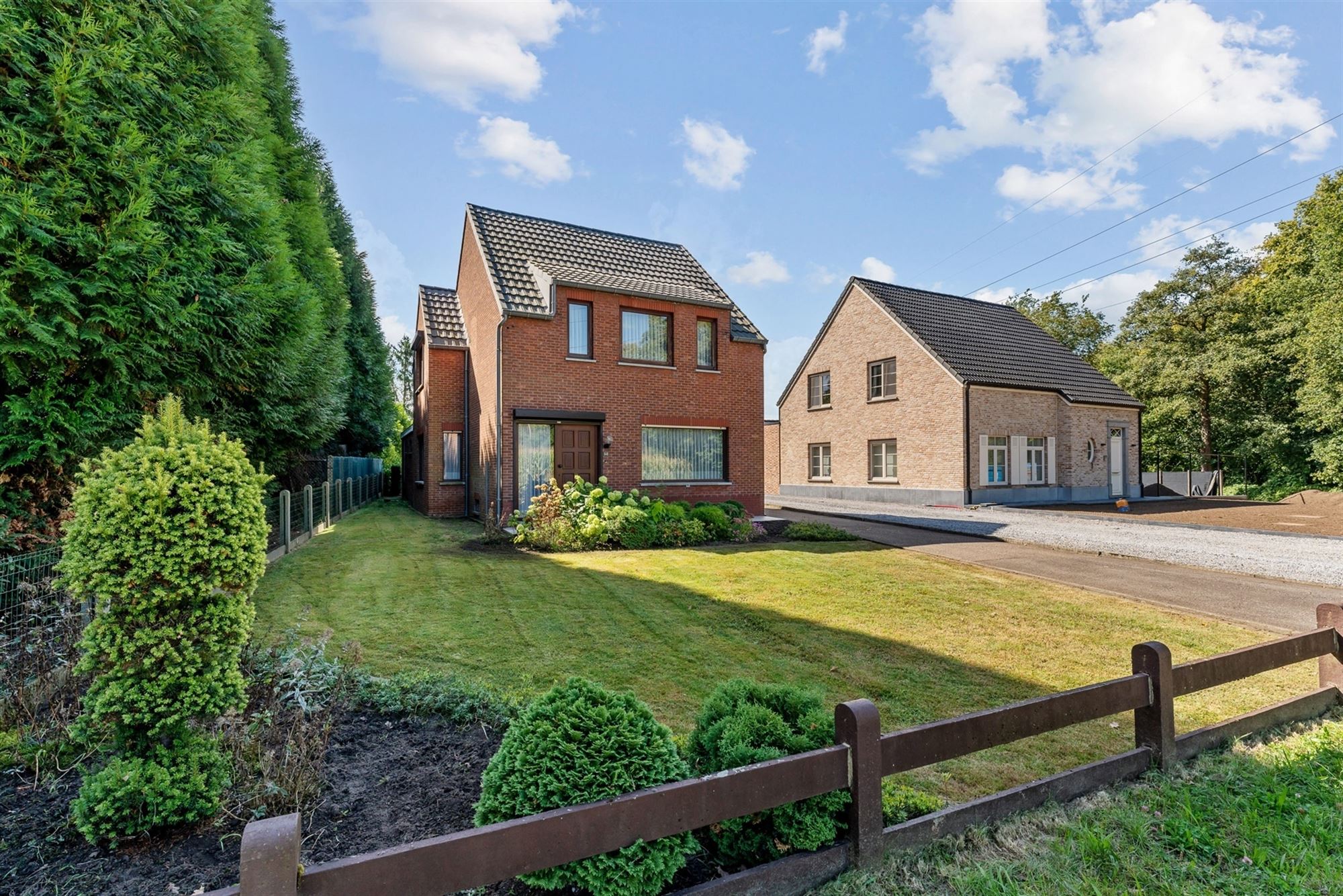 OP TE FRISSEN WONING MET 3 SLAAPKAMERS, SUPER RUSTIG GELEGEN OP EEN PERCEEL VAN 10A TEMIDDEN VAN HET GROEN TE HAM foto 25