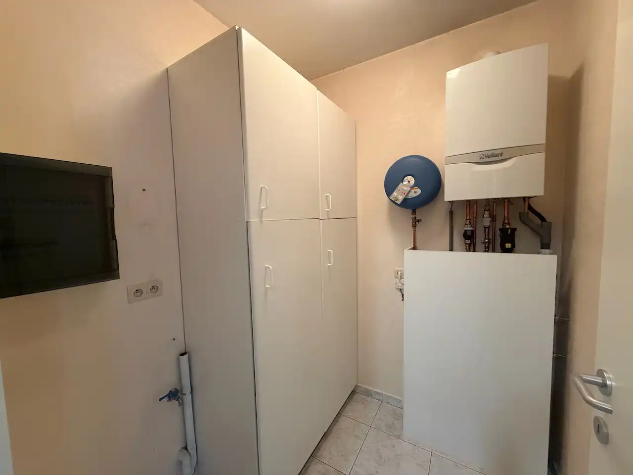 Genk, Keinkesstraat 20 bus 3: Rustig gelegen gelijkvloers appartement met 1 slaapkamer en garage. foto 11