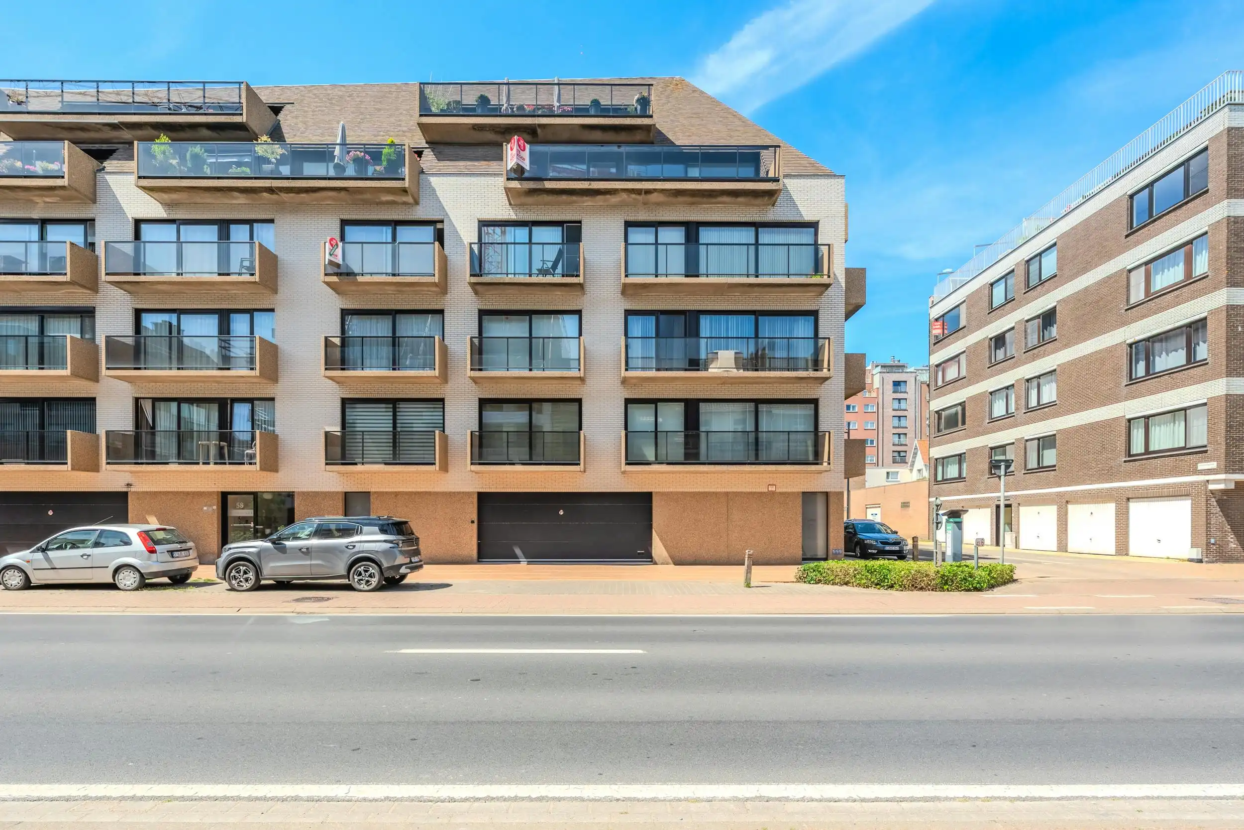 Lichtrijk hoekappartement met grote terrassen te koop op topligging! foto 20