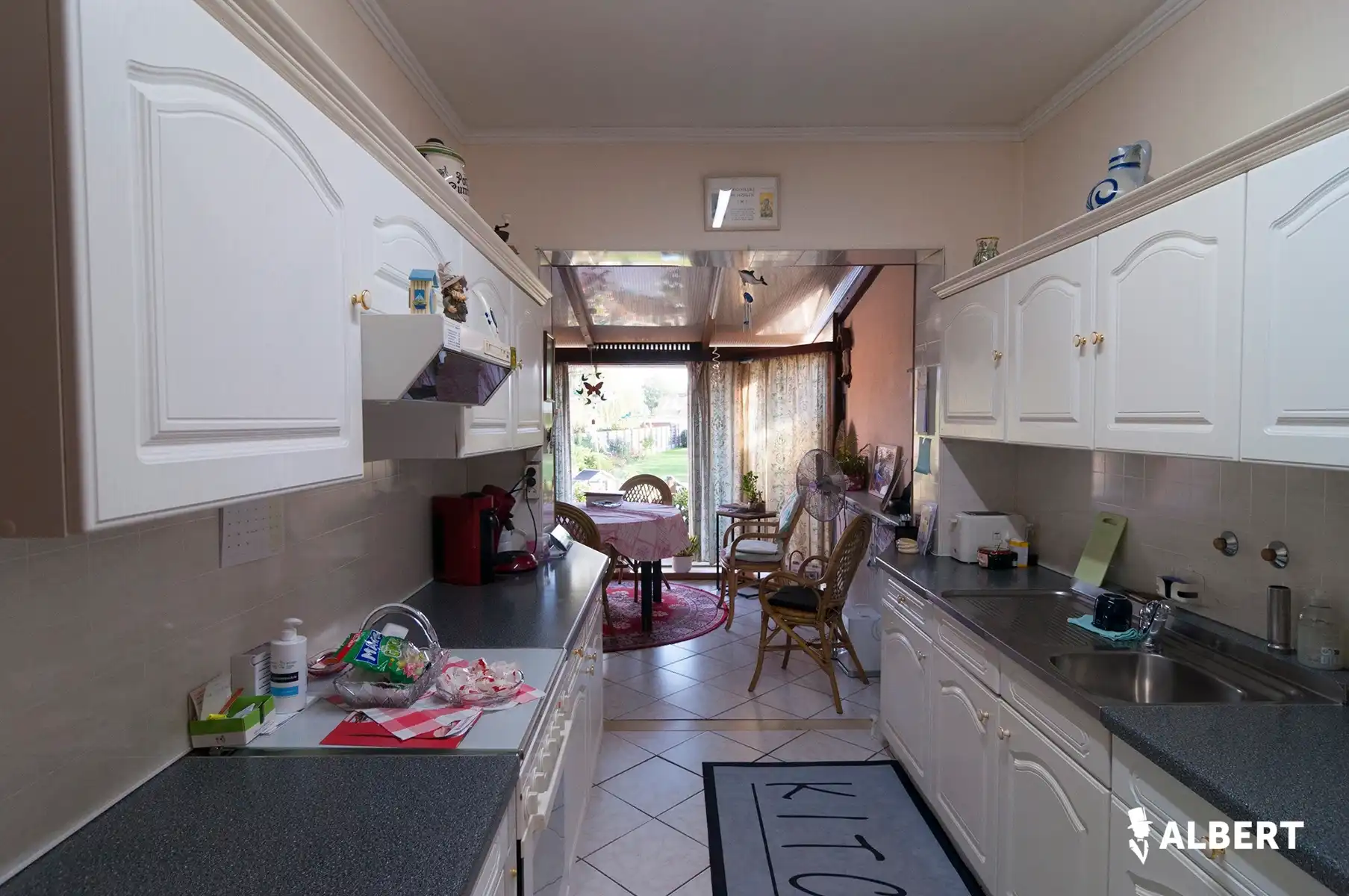 Ruime half-open woonst op adembenemend perceel van 1650m².  foto 11