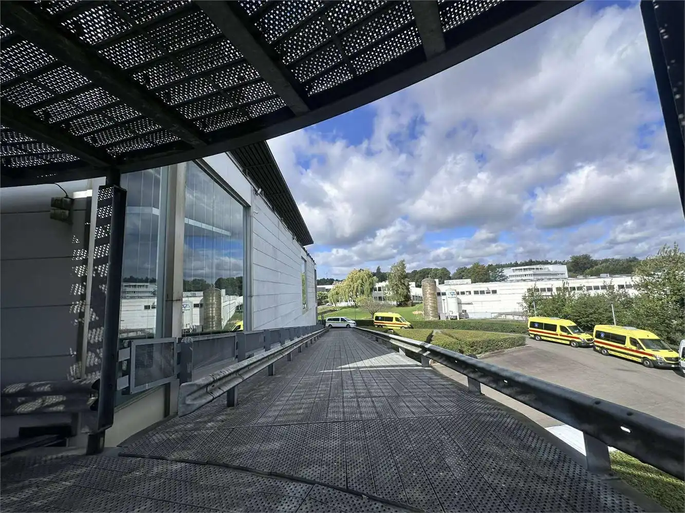 UNIEKE KANTOREN MET PARKING EN VERSCHILLENDE OPPERVLAKTES foto 23