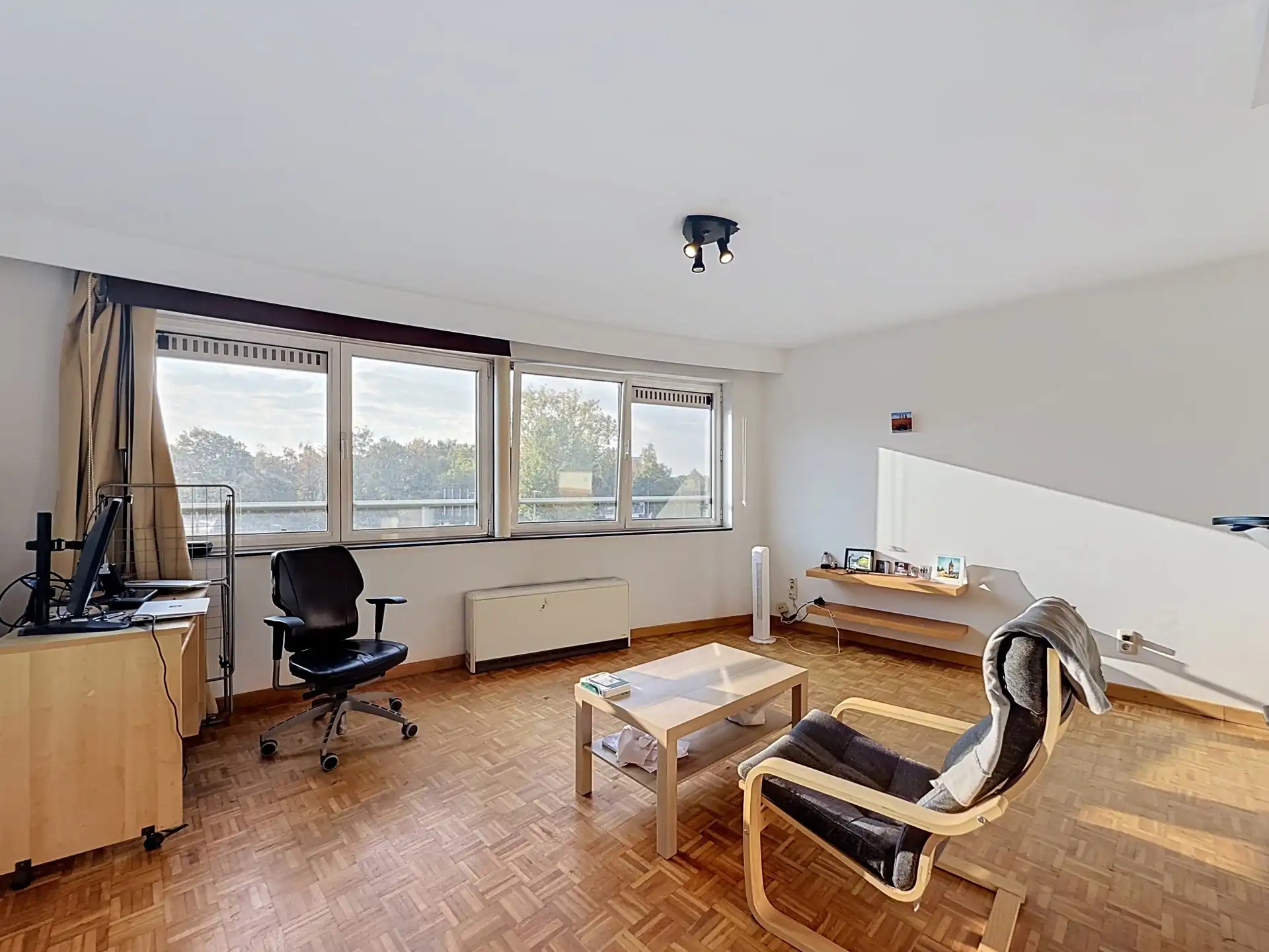 Strategisch appartement nabij De Sterre & Gent-Sint-Pieters foto {{pictureIndex}}