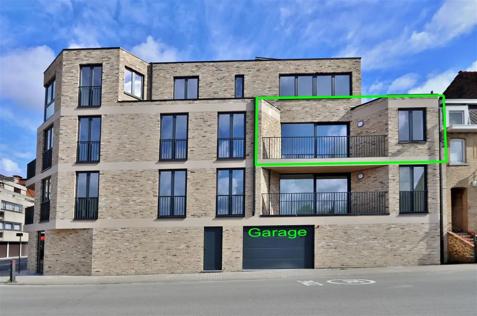 Nieuwbouwappartement met 2 kamers + terras + staanplaats binnen  foto {{pictureIndex}}