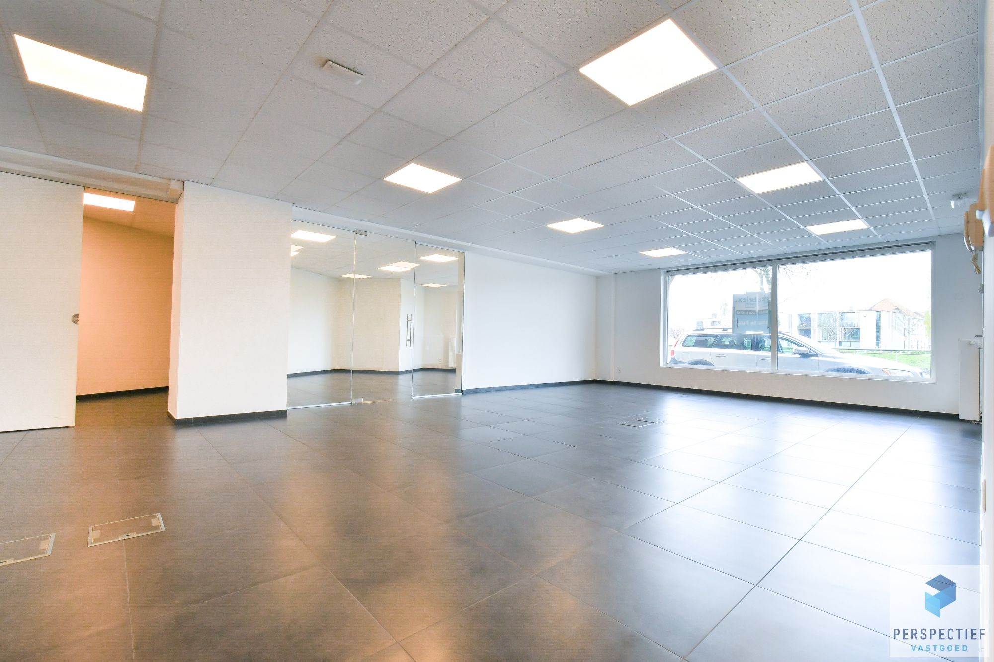 Goed gelegen GROOT HANDELSPAND (144m²) aan het kanaal vlakbij Scheepsdale foto 3