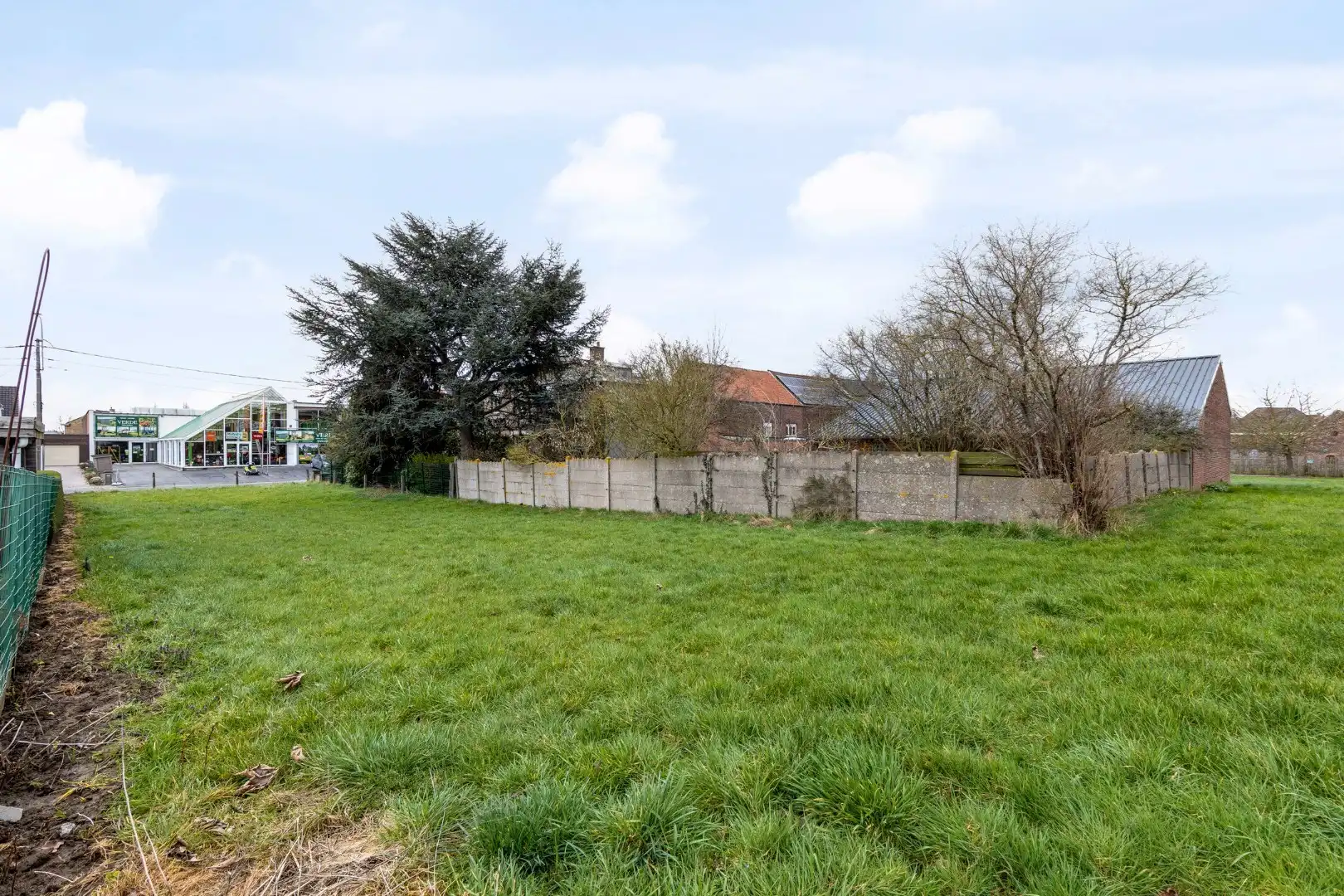 Mooi perceel van 548 m² met een ideale zuidwest oriëntatie! foto 4