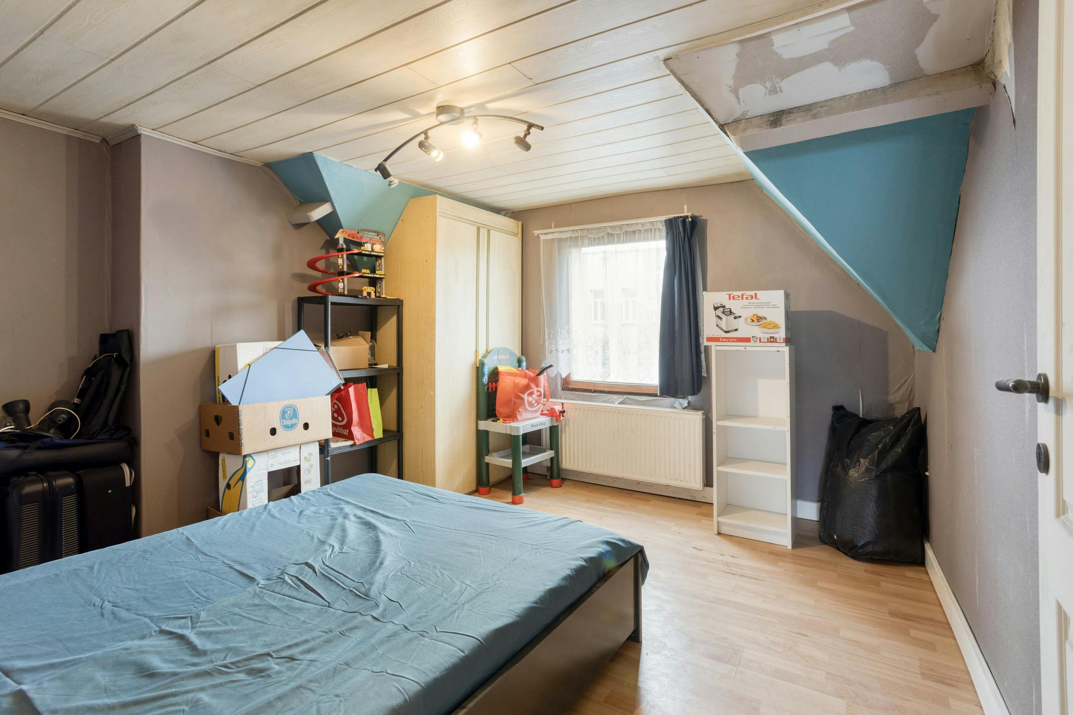 Huis met 5 slaapkamers en tuin in Deurne! foto 15