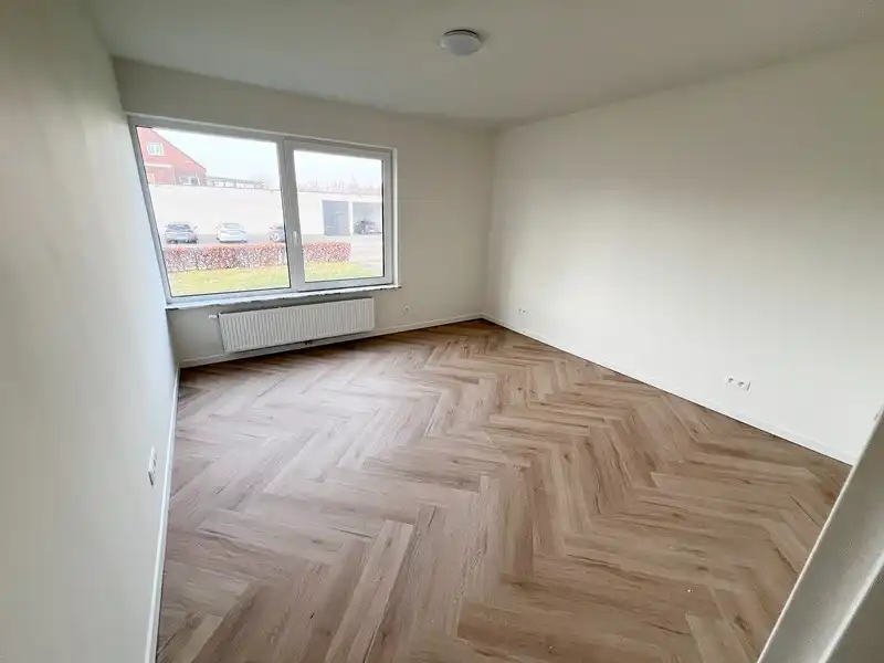 Stijlvol gerenoveerd appartement met 3 slaapkamers, garage en berging foto 14