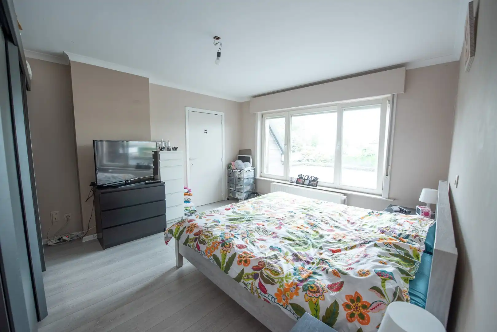 Charmante, halfopen bebouwing op 978 m² te koop in Zulte! foto 11