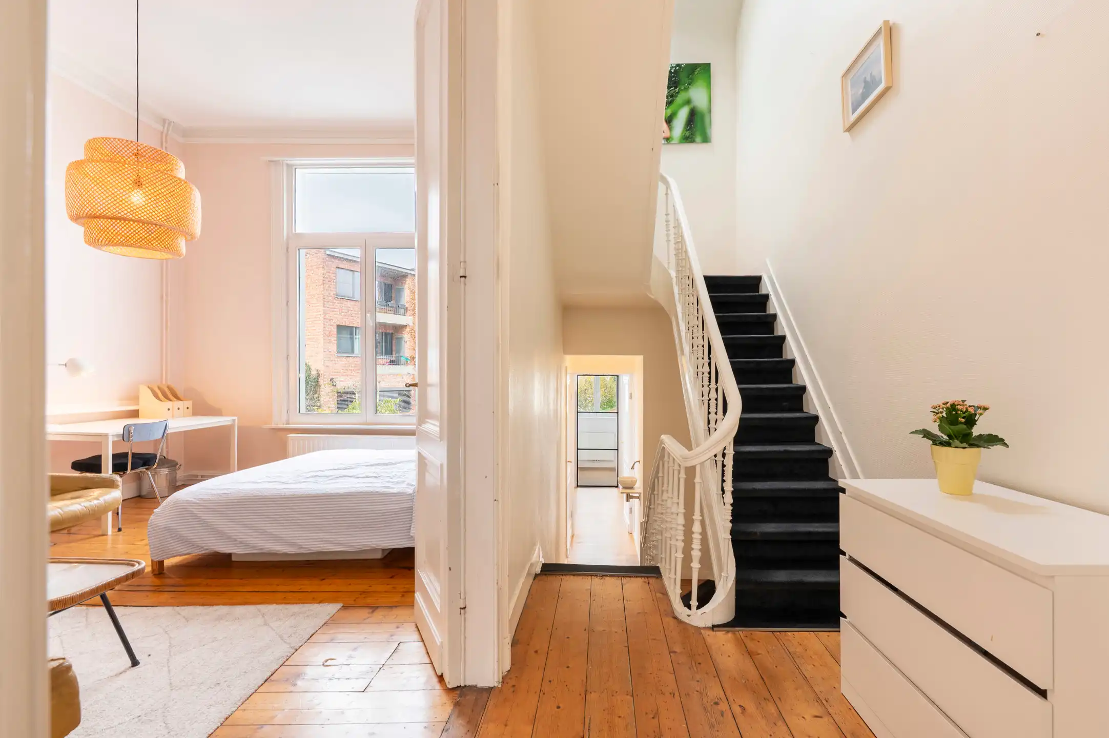 Gerenoveerd herenhuis met tuin aan het hippe Zurenborg  foto 8