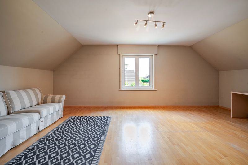 Roeselare : Exclusieve villa in rustige wijk De Gotelaar – 300 m² pure luxe op 657 m² grond foto 13