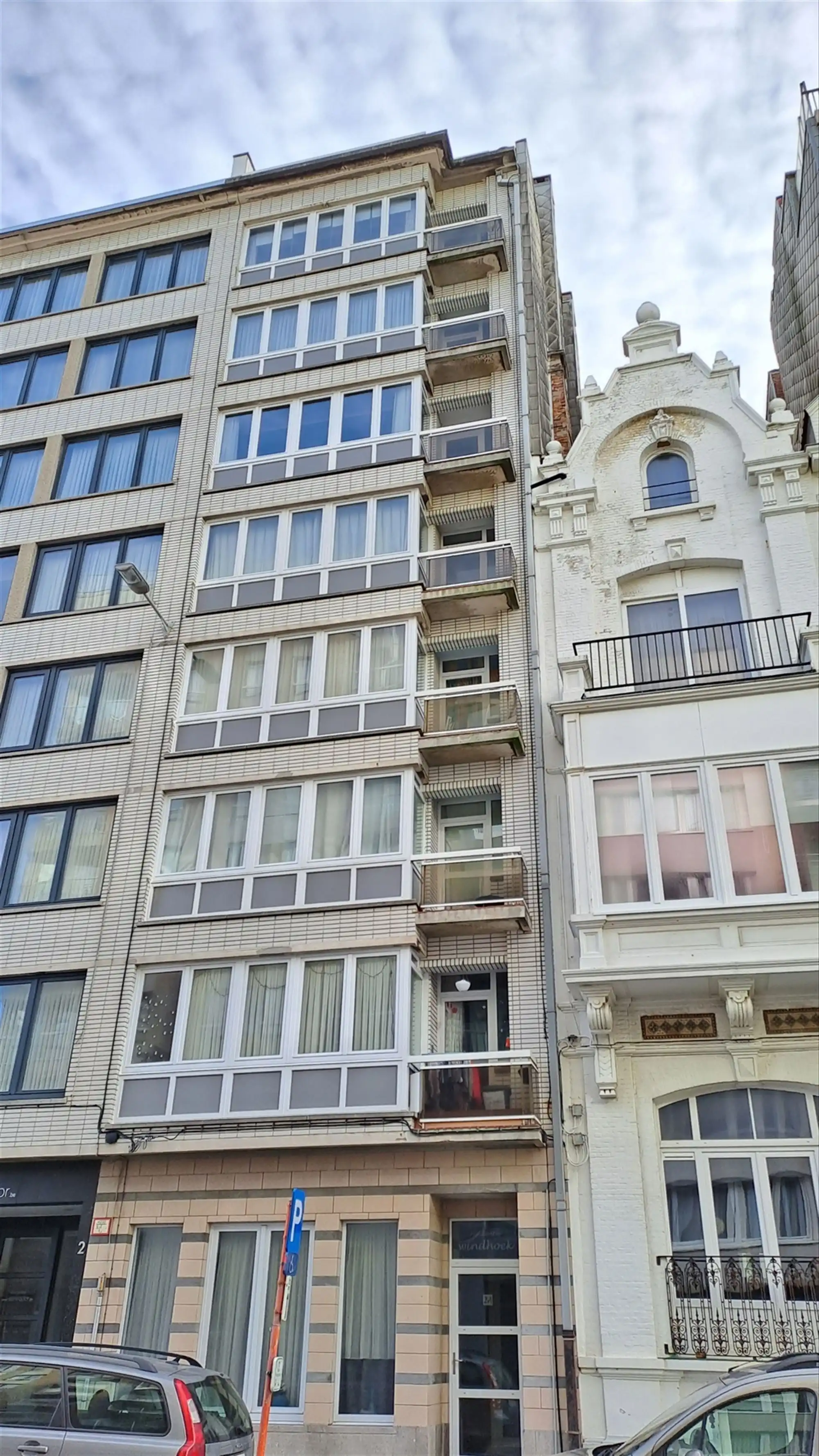 Gemeubeld appartement met 2 slaapkamers foto {{pictureIndex}}