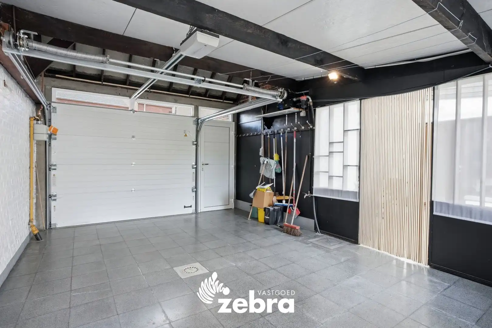 Te renoveren woning met garage op ruim perceel te Pittem! foto 29