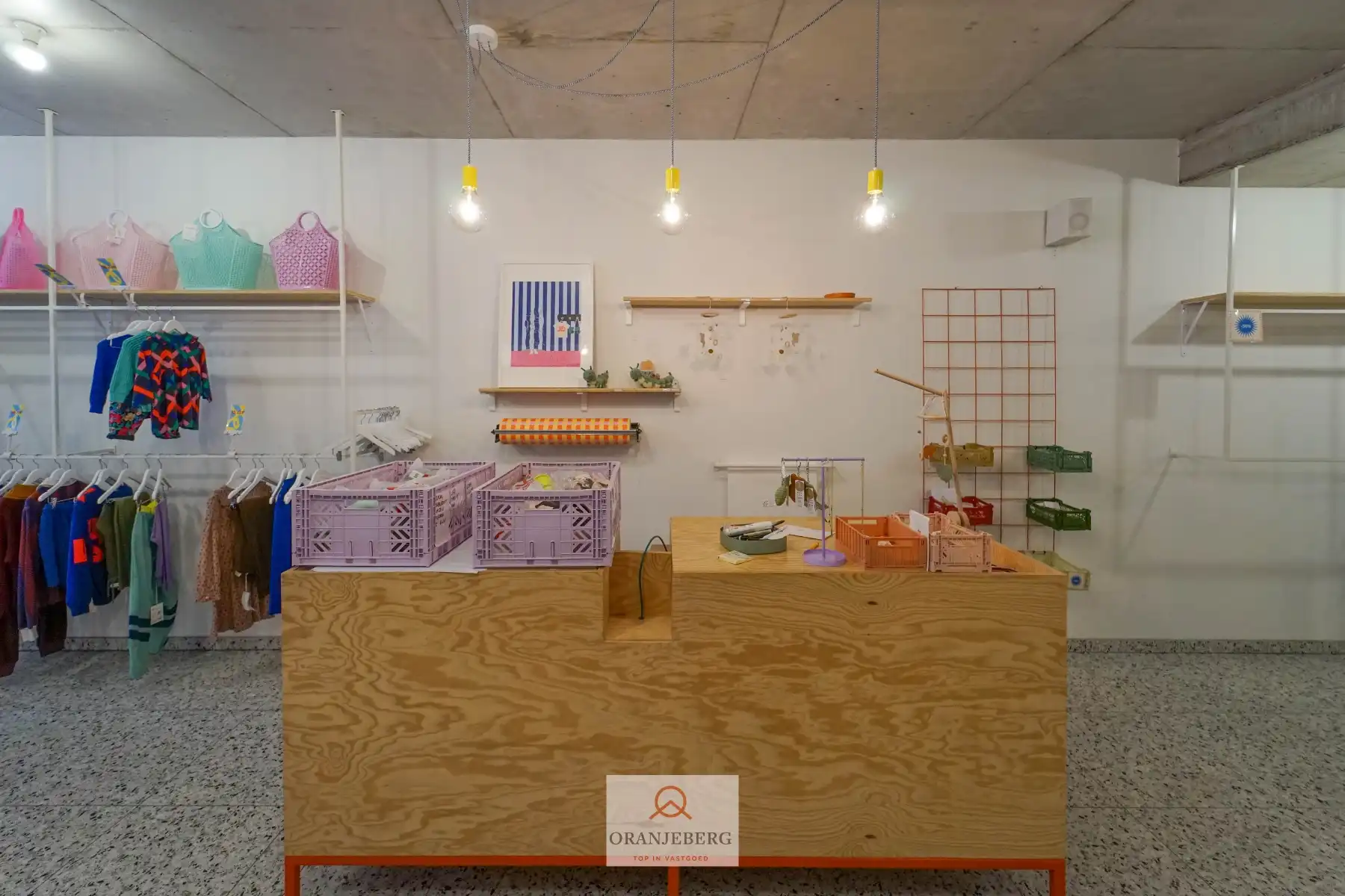 Gerenoveerd handelspand vlakbij Vrijdagsmarkt foto 11