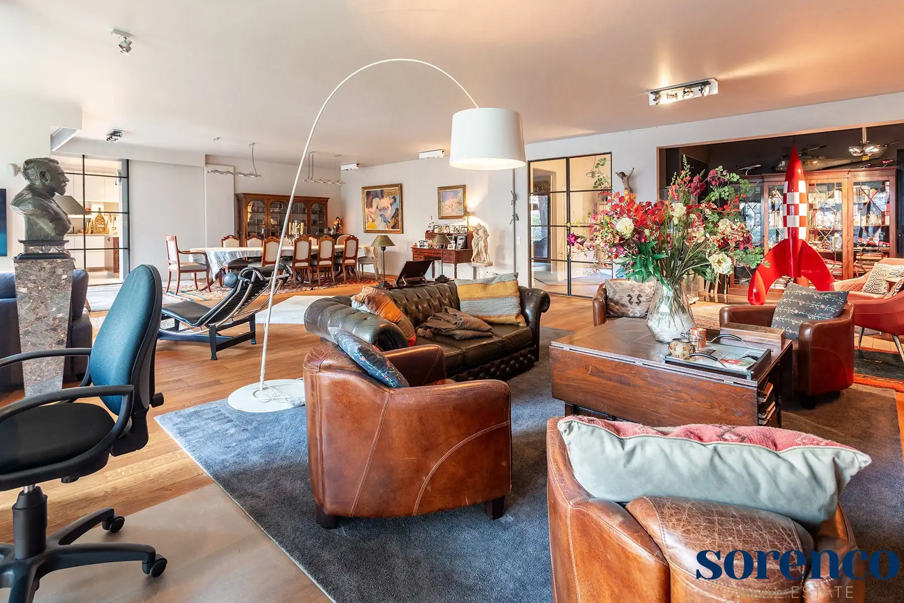 Villa-appartement met privatieve stadstuin en welness.  foto 5