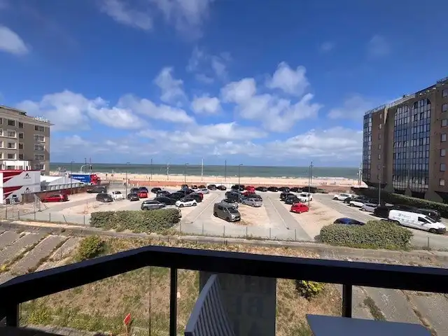 Luxe duplex appartement met terras en frontaal zeezicht foto 20