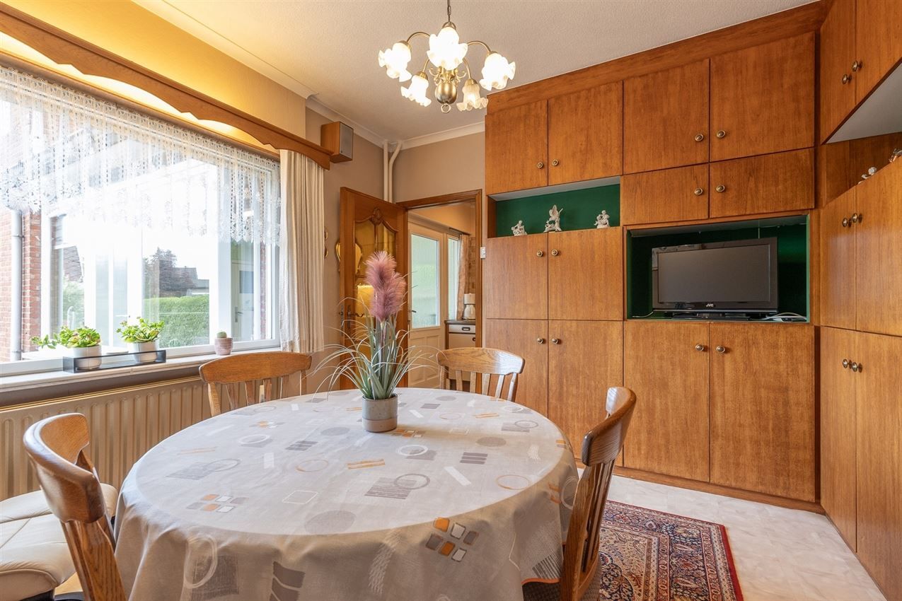 Label c, 4 slpk, mooie tuin, traplift, vernieuwd foto 7