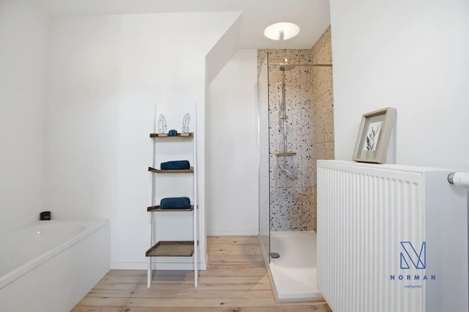 Volledig gerenoveerde woning te koop in het centrum van Ingelmunster met 3 slaapkamers. foto 17