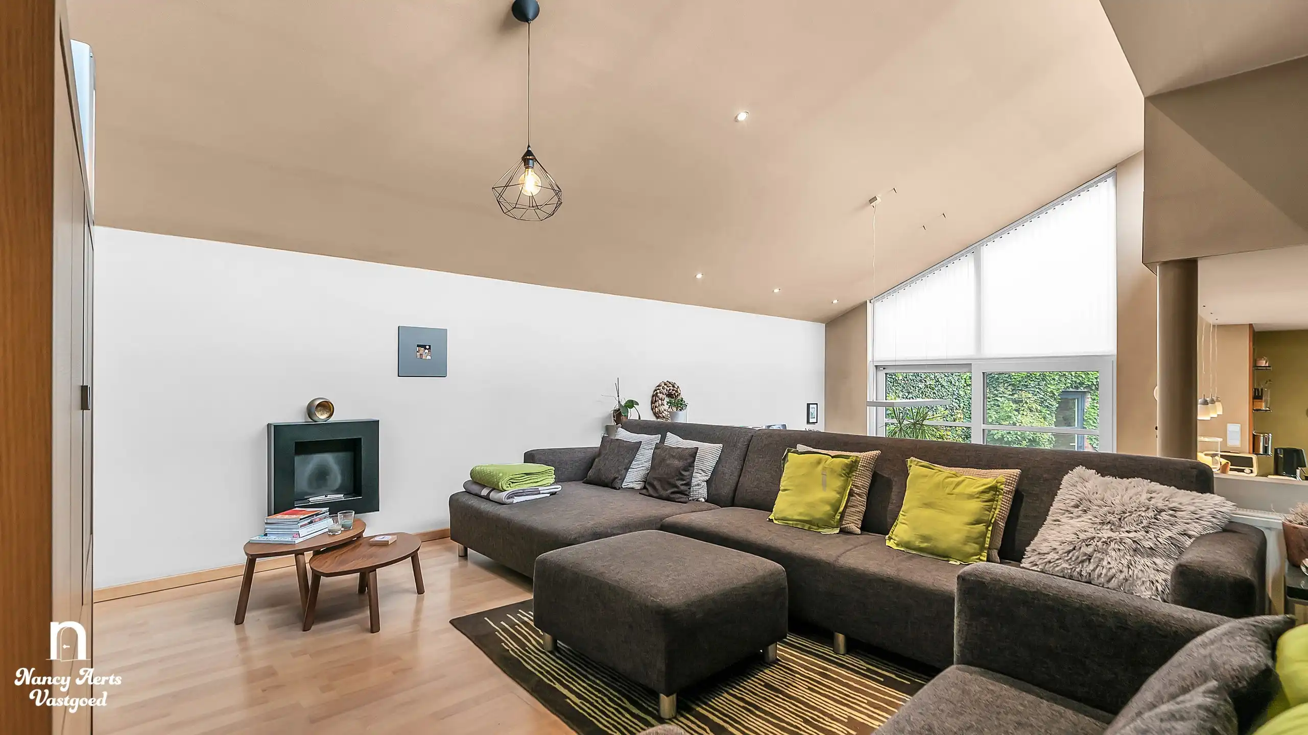 Verrassend ruime woning met praktijkruimte en gezellige tuin foto 4