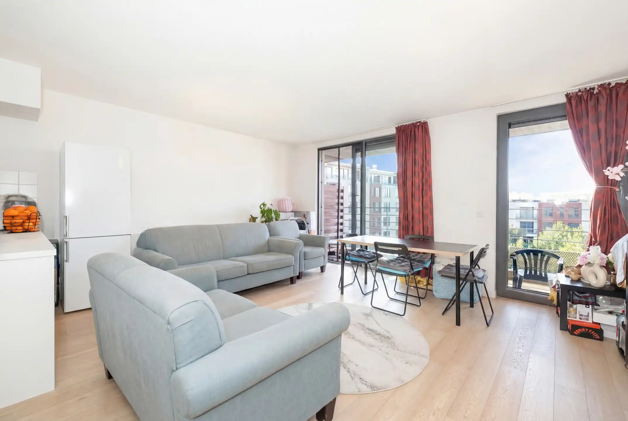 Op een steenworp van de NAVO foto 2