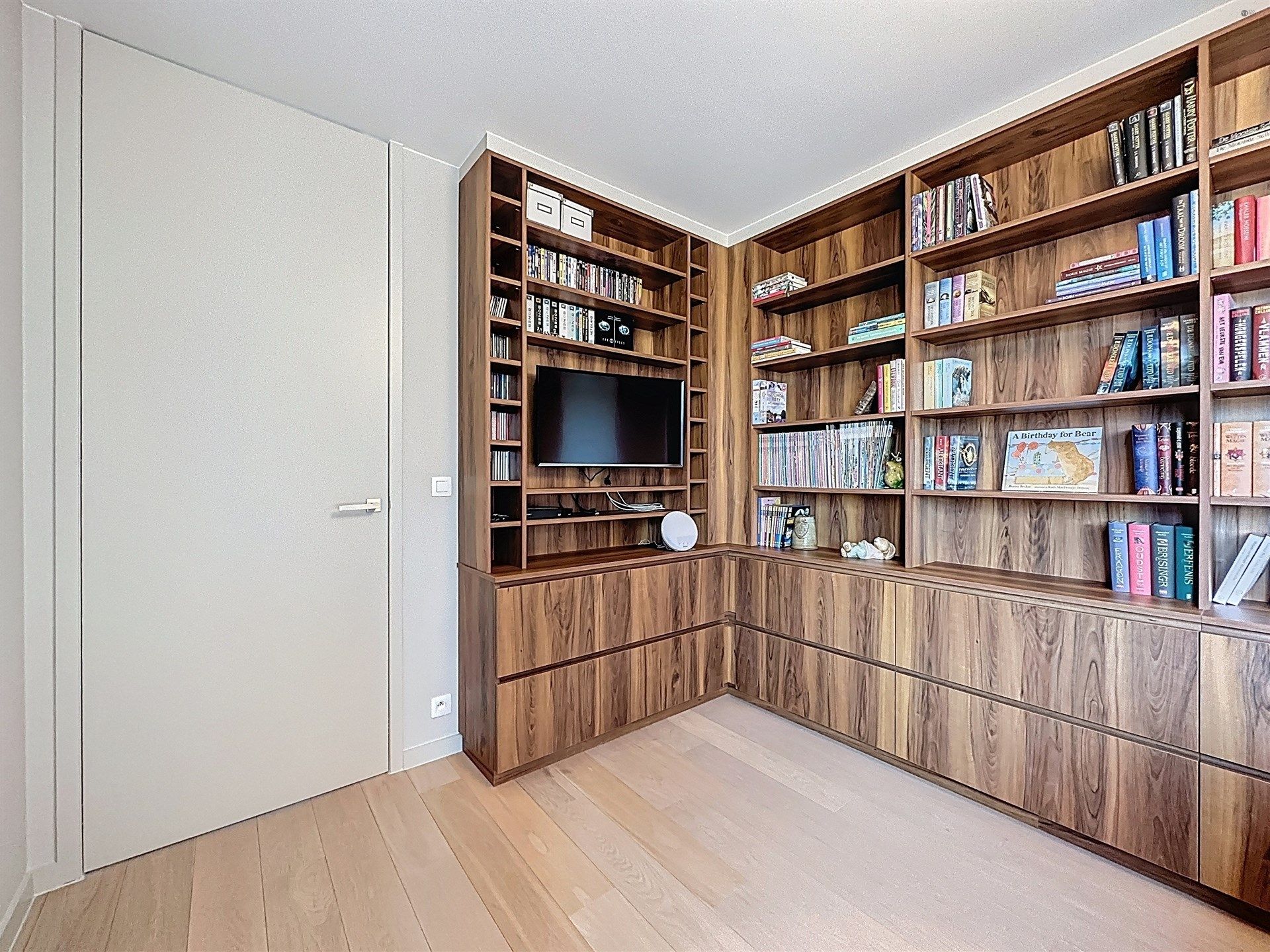 Prachtig duplex appartement (207m²) met 3 slaapkamers, 2 badkamers en zuid-gericht terras.  foto 10
