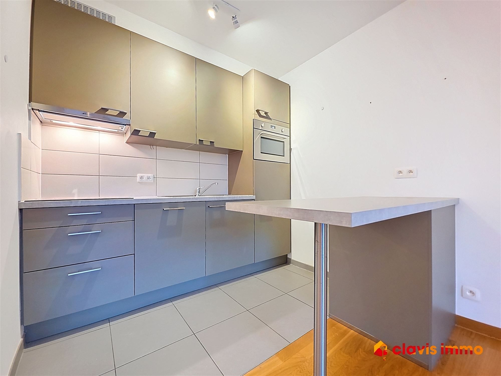 Studio met mooi terras foto 3