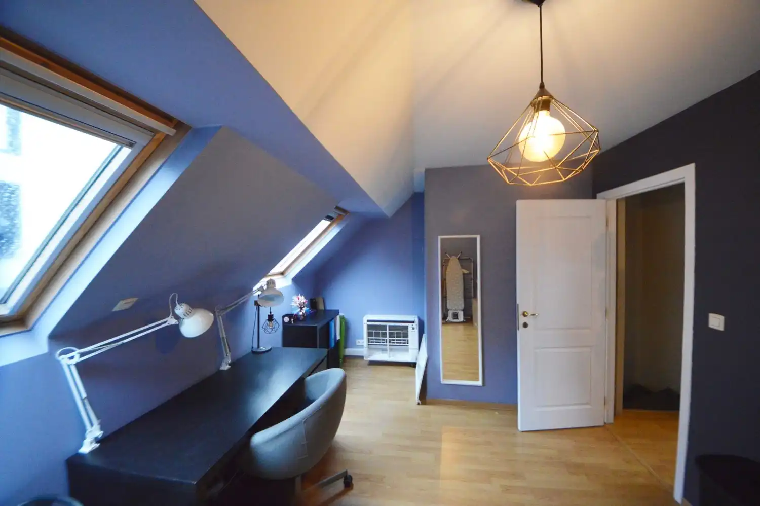 INSTAPKLARE WONING MET GARAGE EN 2 SLAAPKAMERS foto 19
