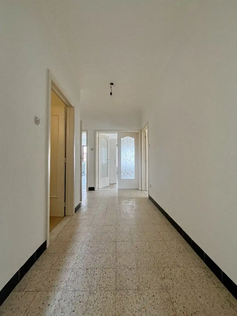 Betaalbaar appartement met twee slaapkamers, kelder en standplaats in hartje Bilzen foto 7