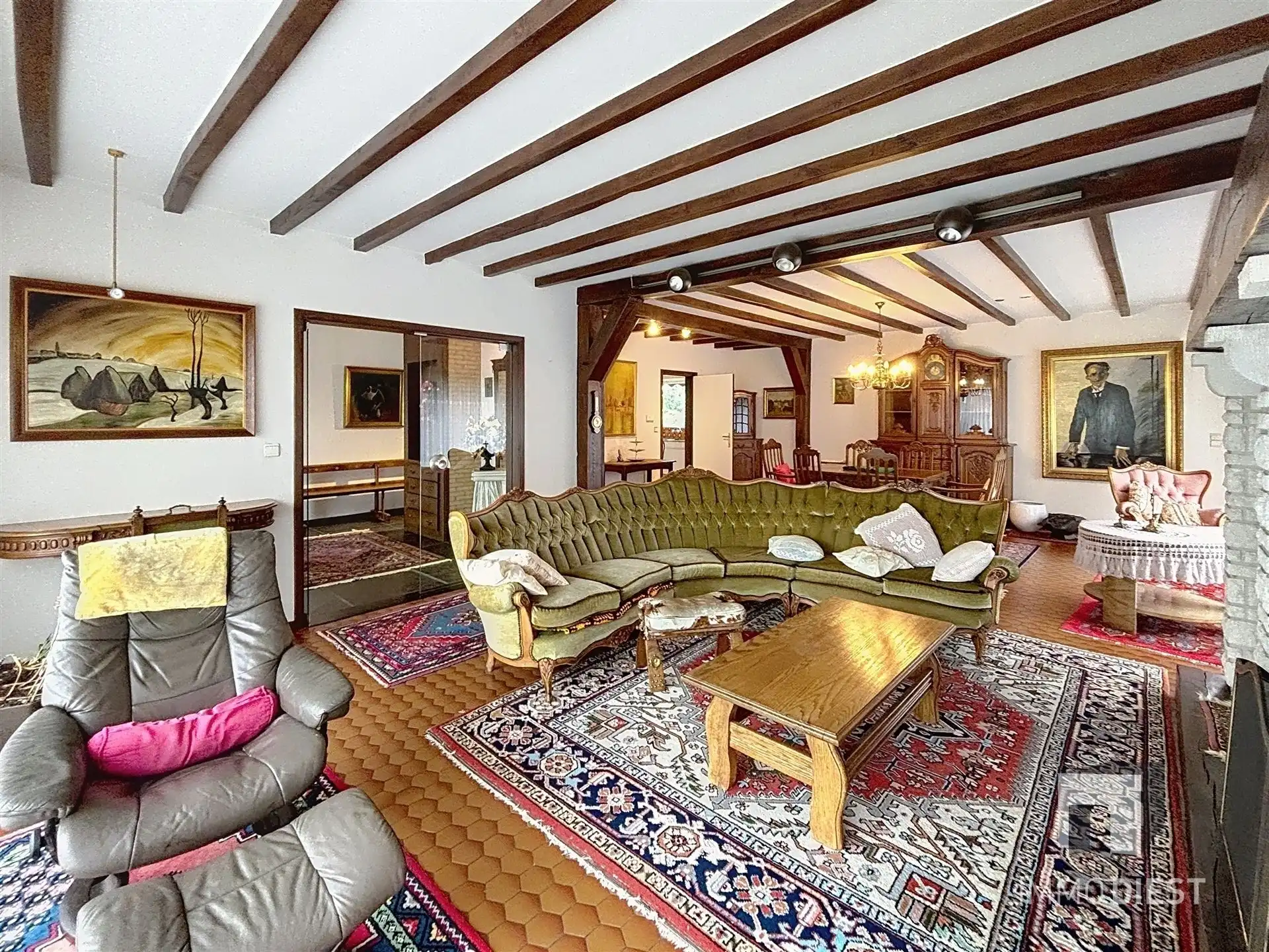 Witte villa met 4 slaapkamer boven op Baalberg foto 9